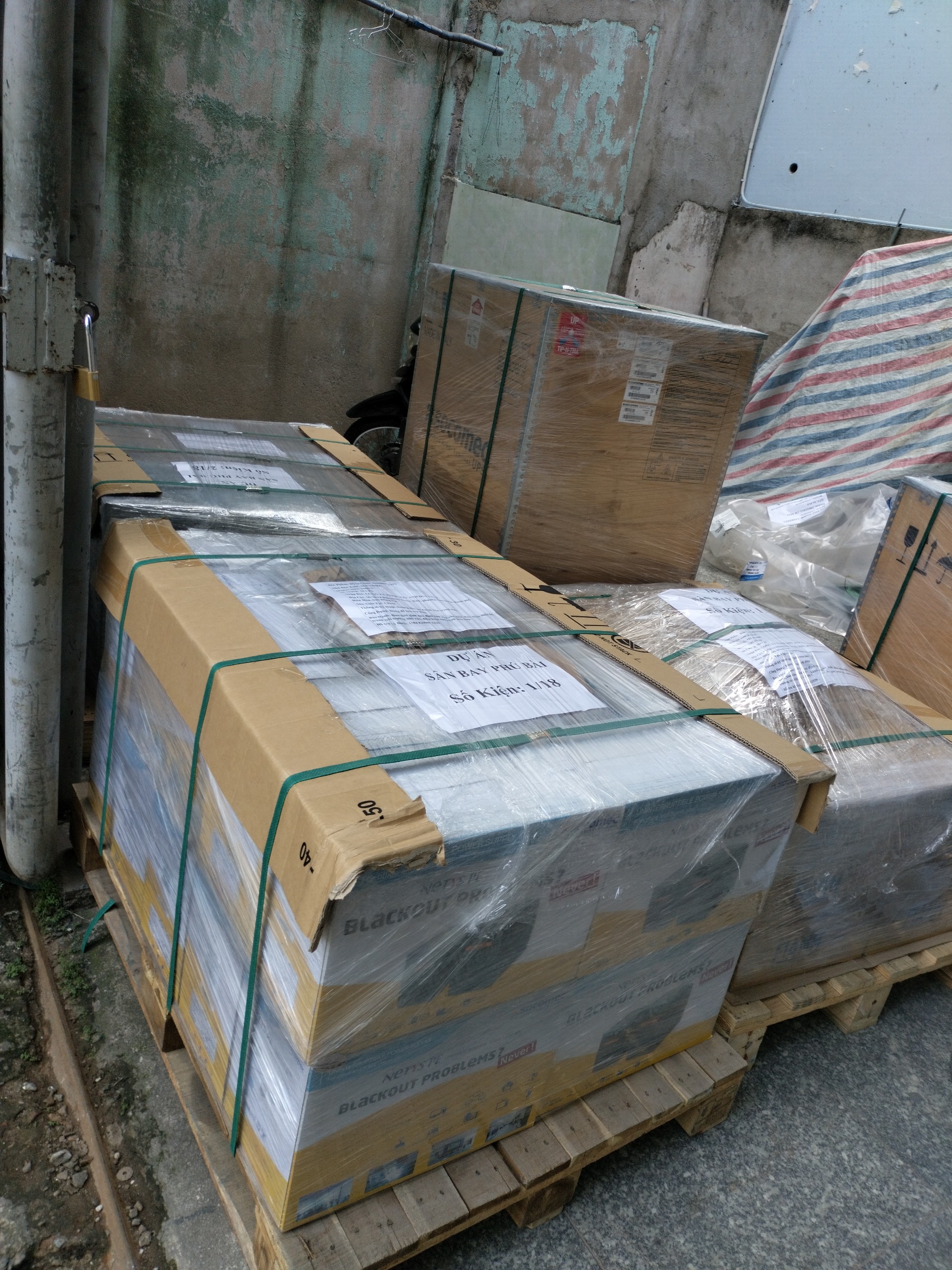bốc xếp hàng hóa, giá bốc xếp hàng hóa, hợp đồng bốc xếp hàng hóa, công việc bốc xếp hàng hóa, quy định về bốc xếp hàng hóa, chi phí bốc xếp hàng hóa, an toàn trong bốc xếp hàng hóa, bốc xếp hàng hóa là gì, bốc xếp hàng hóa bình dương, bốc xếp hàng hóa ở bình dương, bốc xếp hàng hóa tại cảng biển, quy trình bốc xếp hàng hóa tại cảng, các công ty bốc xếp hàng hóa, tuyển dụng bốc xếp hàng hóa tphcm, điều kiện kinh doanh bốc xếp hàng hóa, bốc xếp hàng hóa đồng nai, bốc xếp hàng hóa tại sài gòn, bốc xếp hàng hóa tại tp hcm, phụ xe bốc xếp hàng hóa, quy trình bốc xếp hàng hóa, bốc xếp hàng hóa xe tải, thuê bốc xếp hàng hóa, dịch vụ bốc xếp hàng hóa, công ty vận tải Thân Thiện 247, công ty Thân Thiện 247, Hoàn trả mặt bằng