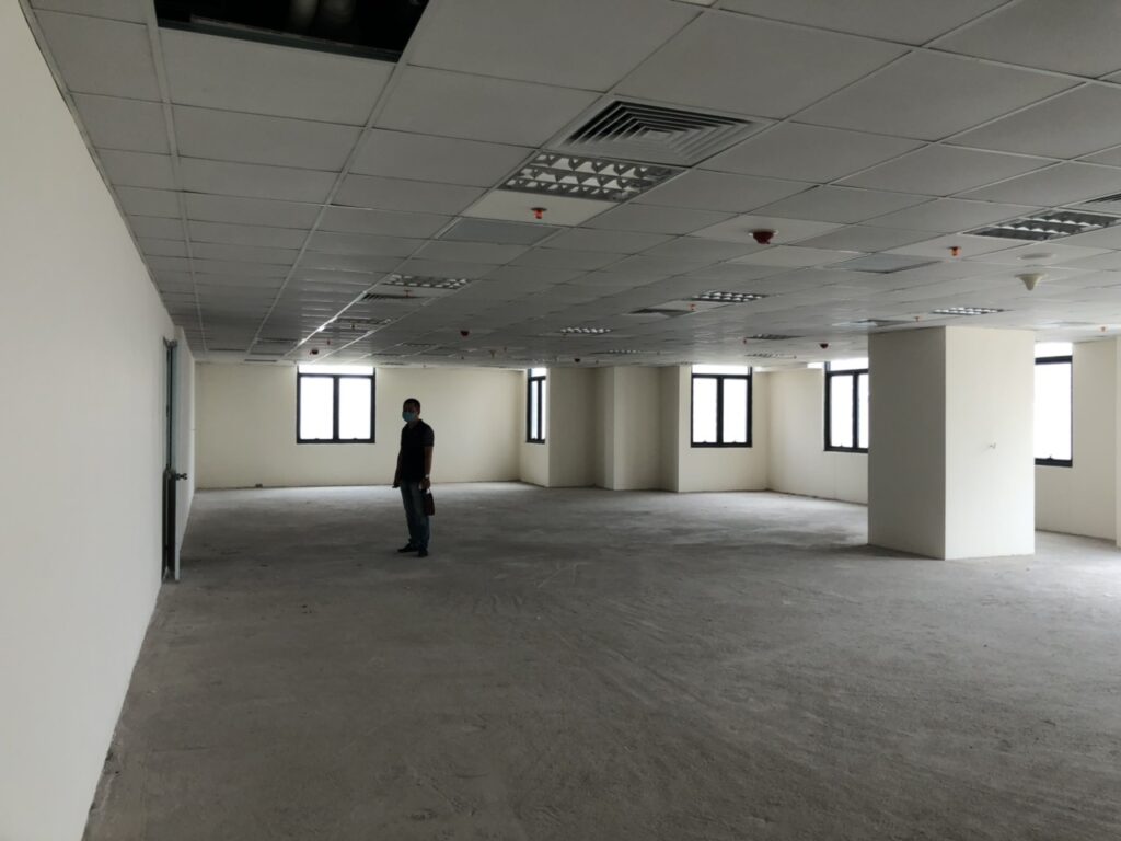 Hoàn trả mặt bằng